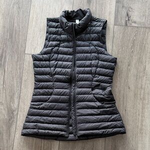 lululemon athletica black and white care tag